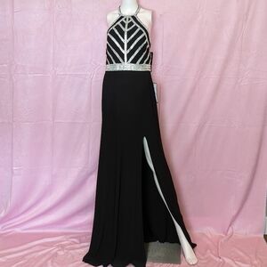 Blondie Nites Open Back Black Embellished Formal Prom Evening Gown size 11